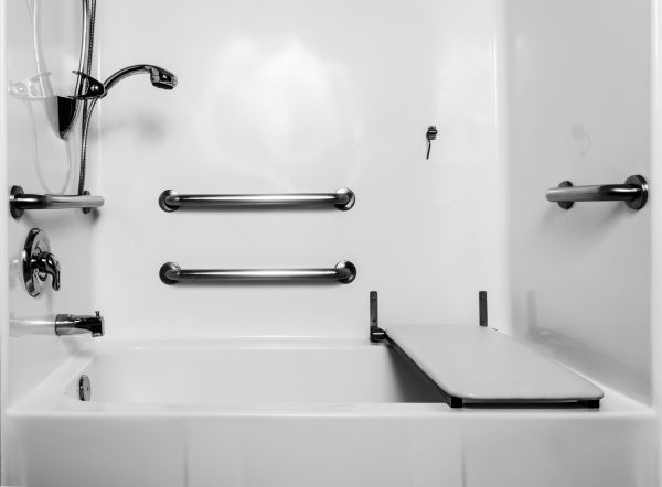Accessible Tub Installation in Green Valley