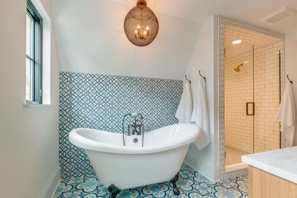 Cost of Clawfoot Tub Installation in Green Valley