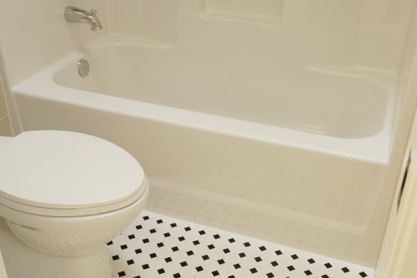 Fiberglass Tub Replacement in Green Valley